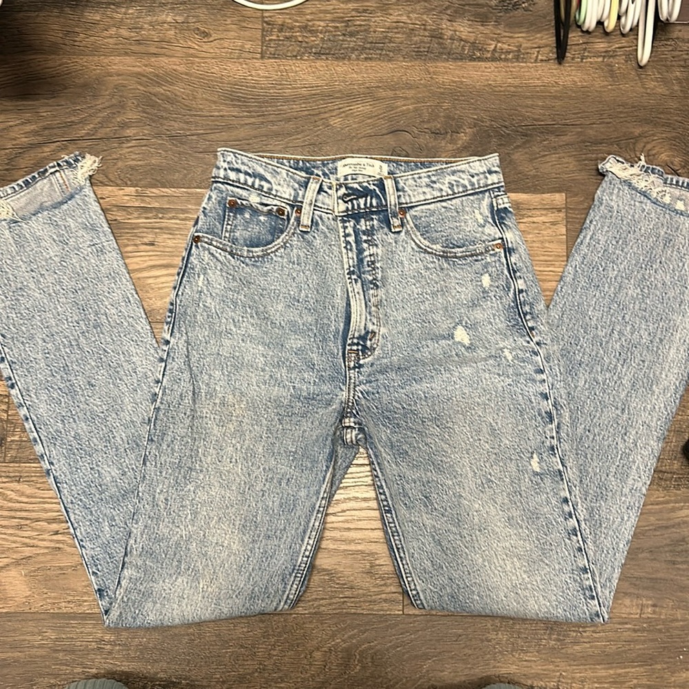Abercrombie jeans